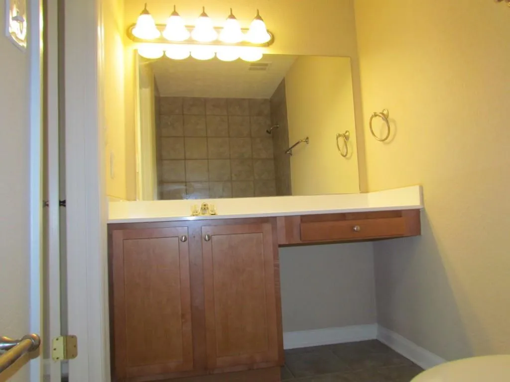 155 N River Drive Unit C, Atlanta, Georgia 30350, 2 Bedrooms Bedrooms, ,2 BathroomsBathrooms,Residential,Sold,155 N River Drive Unit C,5626723