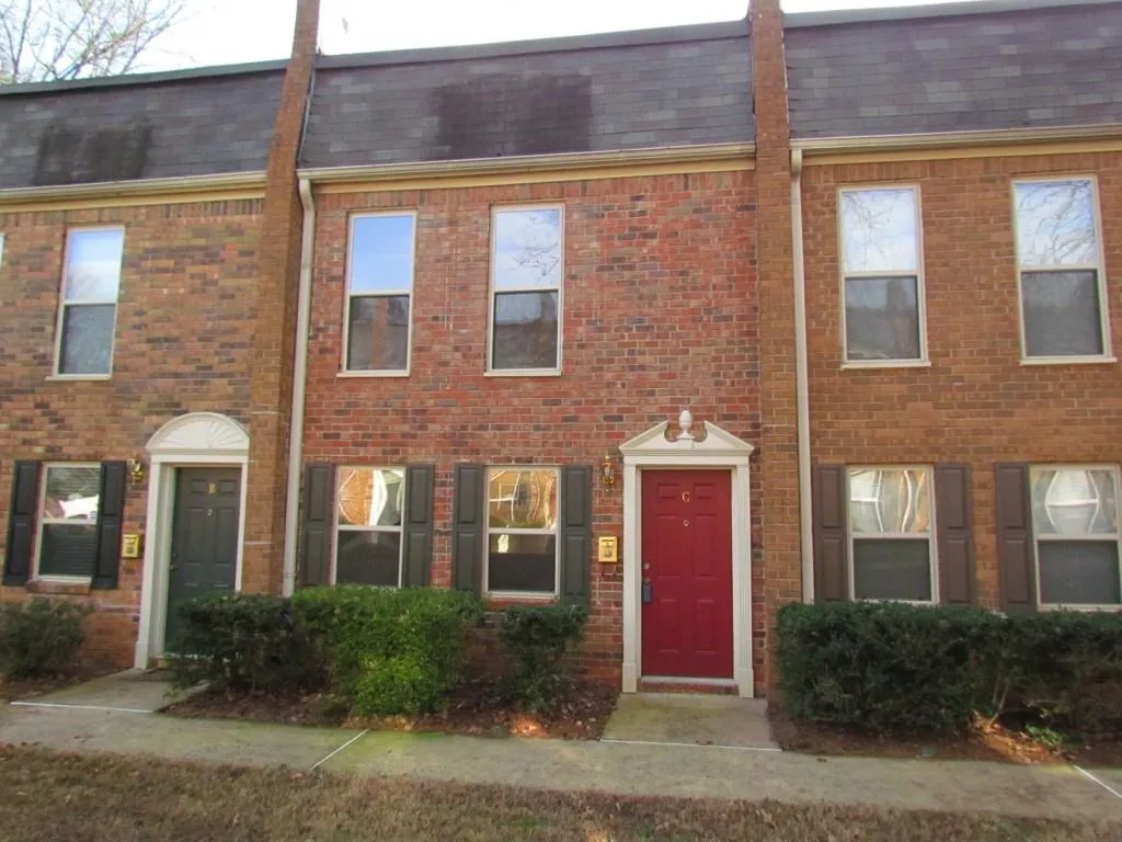 155 N River Drive Unit C, Atlanta, Georgia 30350, 2 Bedrooms Bedrooms, ,2 BathroomsBathrooms,Residential,Sold,155 N River Drive Unit C,5626723