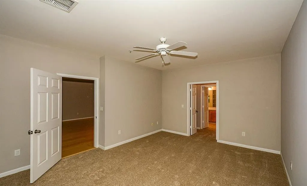 5641 Roswell Road Unit 103, Atlanta, Georgia 30342, 2 Bedrooms Bedrooms, ,2 BathroomsBathrooms,Residential,Sold,5641 Roswell Road Unit 103,5735209