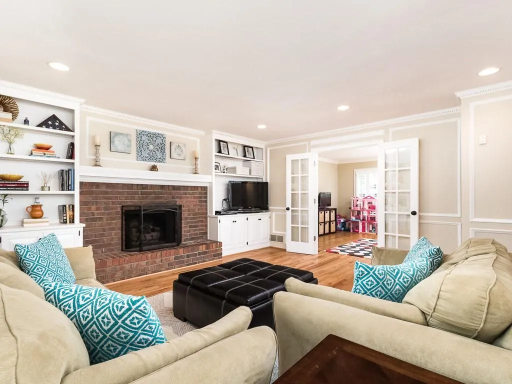 5020 Nesbit Ferry Lane, Sandy Springs, Georgia 30350, 4 Bedrooms Bedrooms, ,2 BathroomsBathrooms,Residential,Sold,5020 Nesbit Ferry Lane,5922001