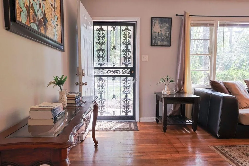 2661 Collier Drive Nw, Atlanta, Georgia 30318, 7 Bedrooms Bedrooms, 0 ,3 BathroomsBathrooms,Residential,For Sale,2661 Collier Drive Nw,7843685