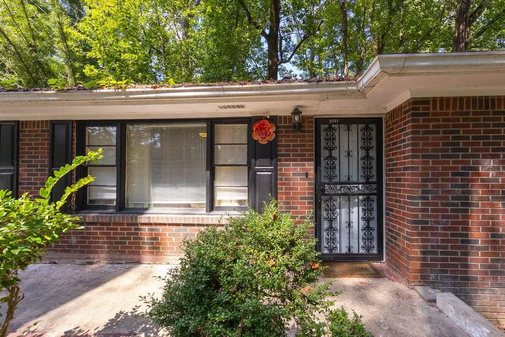 2661 Collier Drive Nw, Atlanta, Georgia 30318, 7 Bedrooms Bedrooms, 0 ,3 BathroomsBathrooms,Residential,For Sale,2661 Collier Drive Nw,7843685