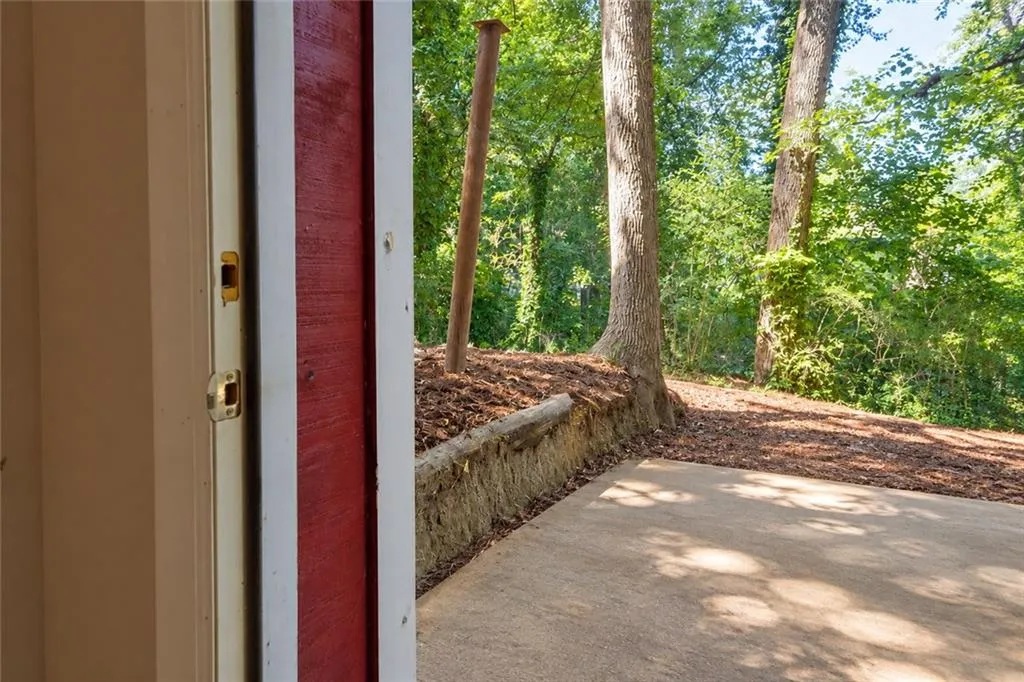 2661 Collier Drive Nw, Atlanta, Georgia 30318, 7 Bedrooms Bedrooms, 0 ,3 BathroomsBathrooms,Residential,For Sale,2661 Collier Drive Nw,7843685