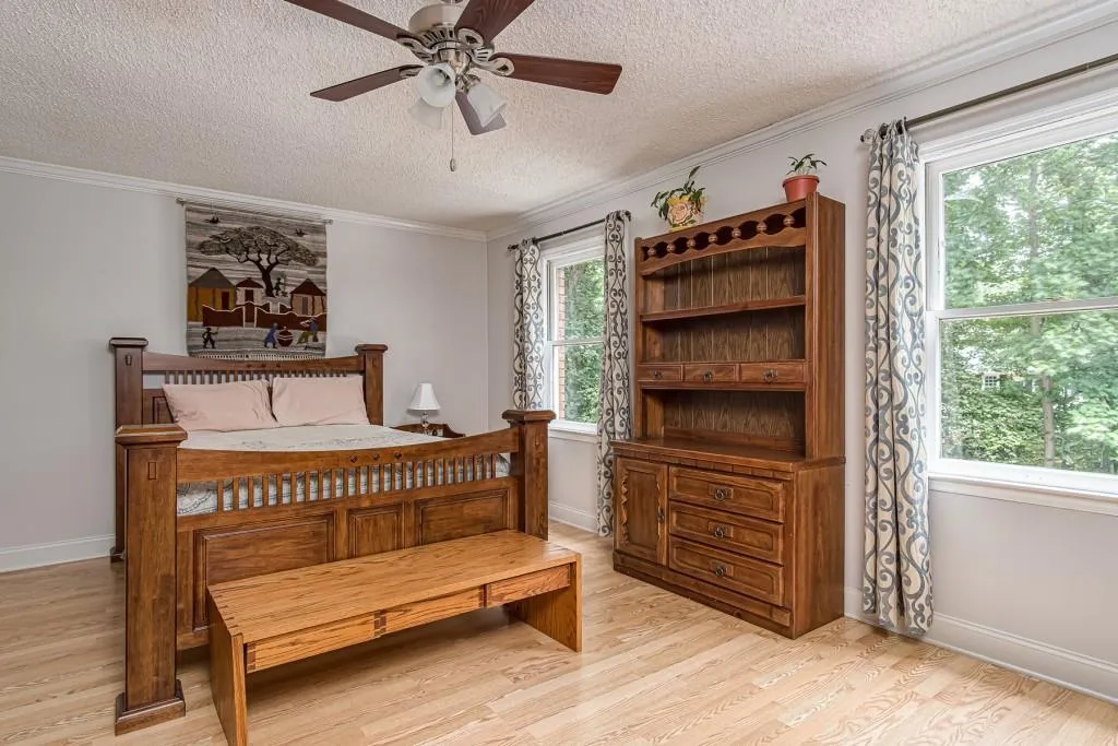 305 Dunwoody Chace, Sandy Springs, Georgia 30328, 3 Bedrooms Bedrooms, ,2 BathroomsBathrooms,Residential,Sold,305 Dunwoody Chace,6834649