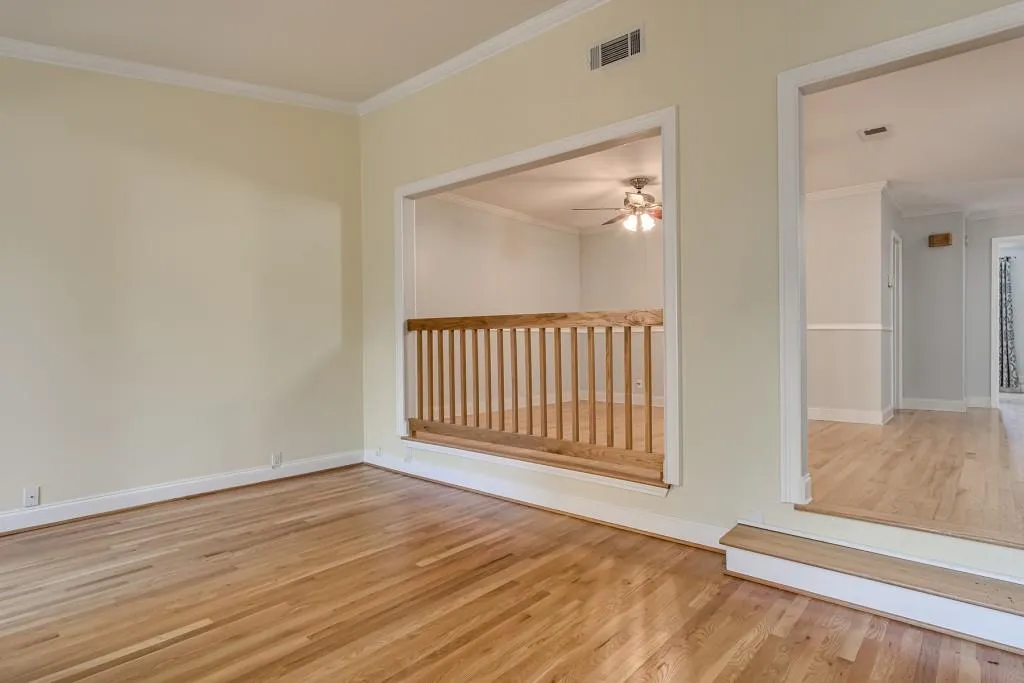 305 Dunwoody Chace, Sandy Springs, Georgia 30328, 3 Bedrooms Bedrooms, ,2 BathroomsBathrooms,Residential,Sold,305 Dunwoody Chace,6834649