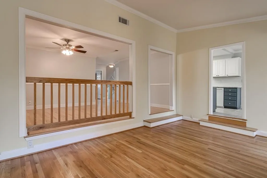 305 Dunwoody Chace, Sandy Springs, Georgia 30328, 3 Bedrooms Bedrooms, ,2 BathroomsBathrooms,Residential,Sold,305 Dunwoody Chace,6834649