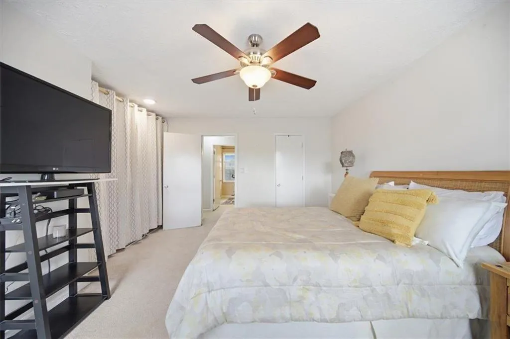 7750 Roswell Road Unit 9b, Sandy Springs, Georgia 30350, 3 Bedrooms Bedrooms, ,2 BathroomsBathrooms,Residential,For Sale,7750 Roswell Road Unit 9b,7734287