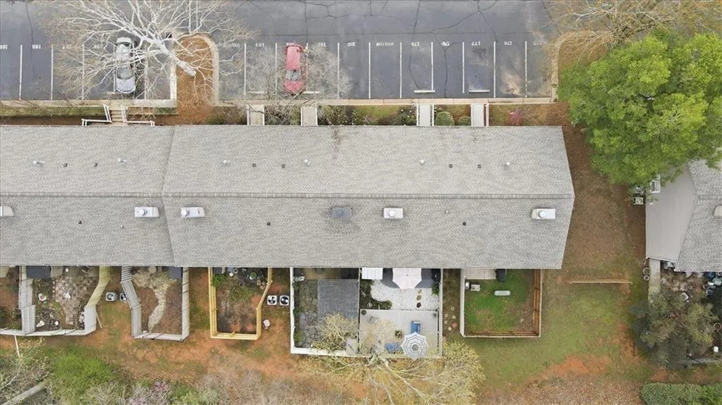 7750 Roswell Road Unit 9b, Sandy Springs, Georgia 30350, 3 Bedrooms Bedrooms, ,2 BathroomsBathrooms,Residential,For Sale,7750 Roswell Road Unit 9b,7734287