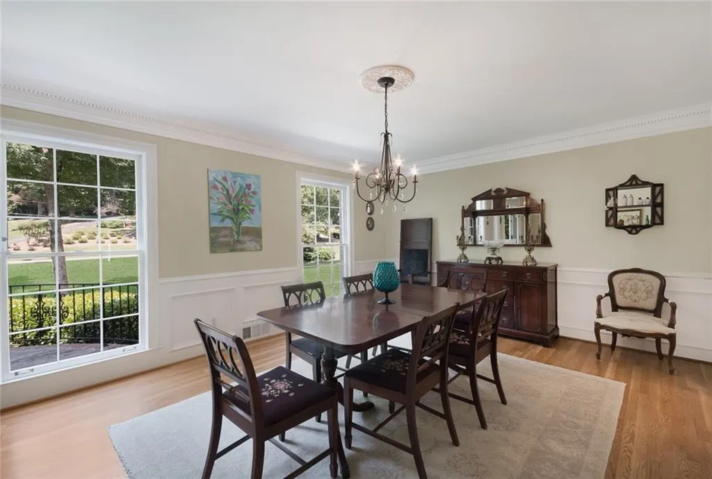 5655 Lake Island Drive, Sandy Springs, Georgia 30327, 6 Bedrooms Bedrooms, ,5 BathroomsBathrooms,Residential,Sold,5655 Lake Island Drive,6727347