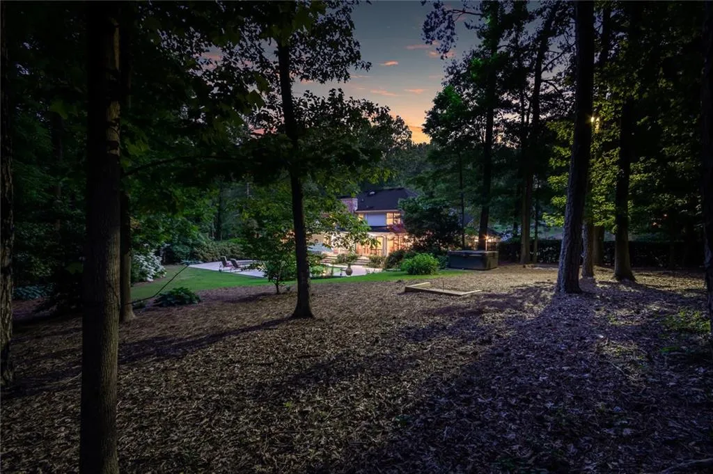 5655 Lake Island Drive, Sandy Springs, Georgia 30327, 6 Bedrooms Bedrooms, ,5 BathroomsBathrooms,Residential,Sold,5655 Lake Island Drive,6727347