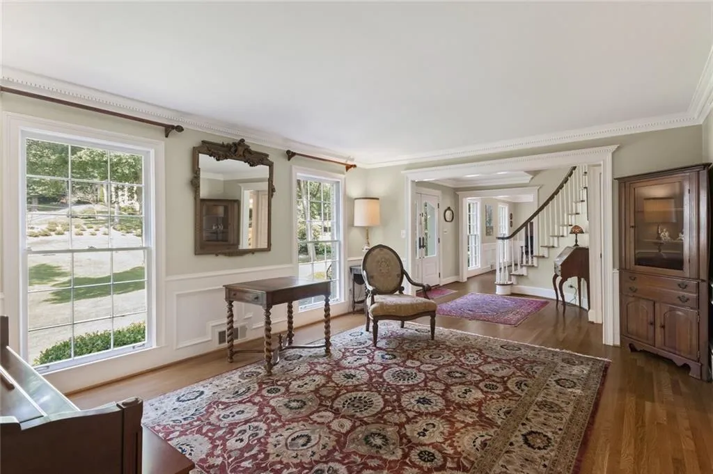 5655 Lake Island Drive, Sandy Springs, Georgia 30327, 6 Bedrooms Bedrooms, ,5 BathroomsBathrooms,Residential,Sold,5655 Lake Island Drive,6727347