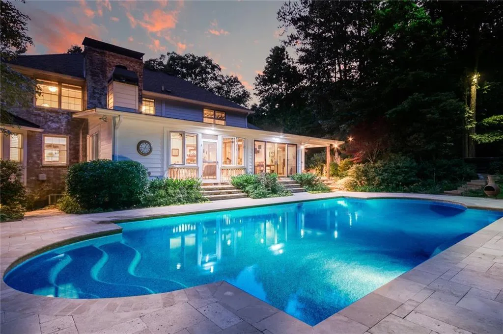 5655 Lake Island Drive, Sandy Springs, Georgia 30327, 6 Bedrooms Bedrooms, ,5 BathroomsBathrooms,Residential,Sold,5655 Lake Island Drive,6727347