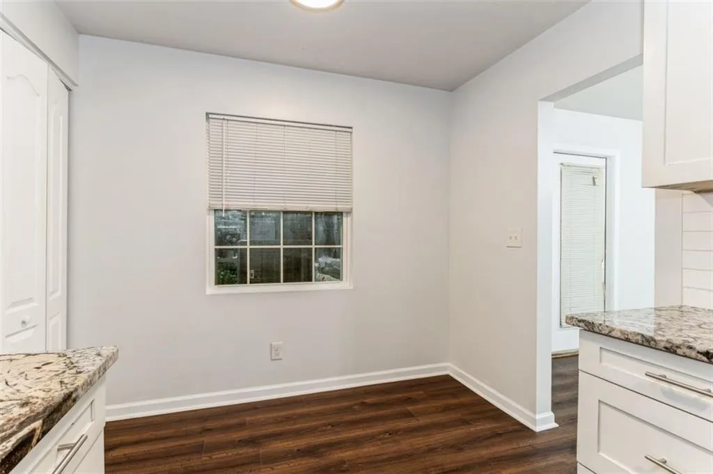 315 Winding River Drive Unit E, Sandy Springs, Georgia 30350, 3 Bedrooms Bedrooms, ,2 BathroomsBathrooms,Residential,Sold,315 Winding River Drive Unit E,7162444