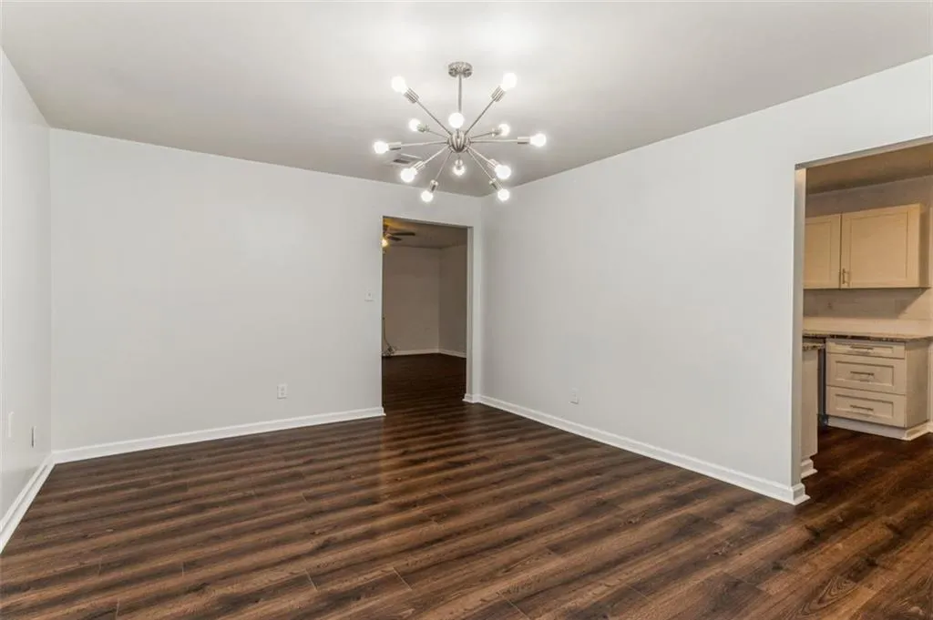 315 Winding River Drive Unit E, Sandy Springs, Georgia 30350, 3 Bedrooms Bedrooms, ,2 BathroomsBathrooms,Residential,Sold,315 Winding River Drive Unit E,7162444