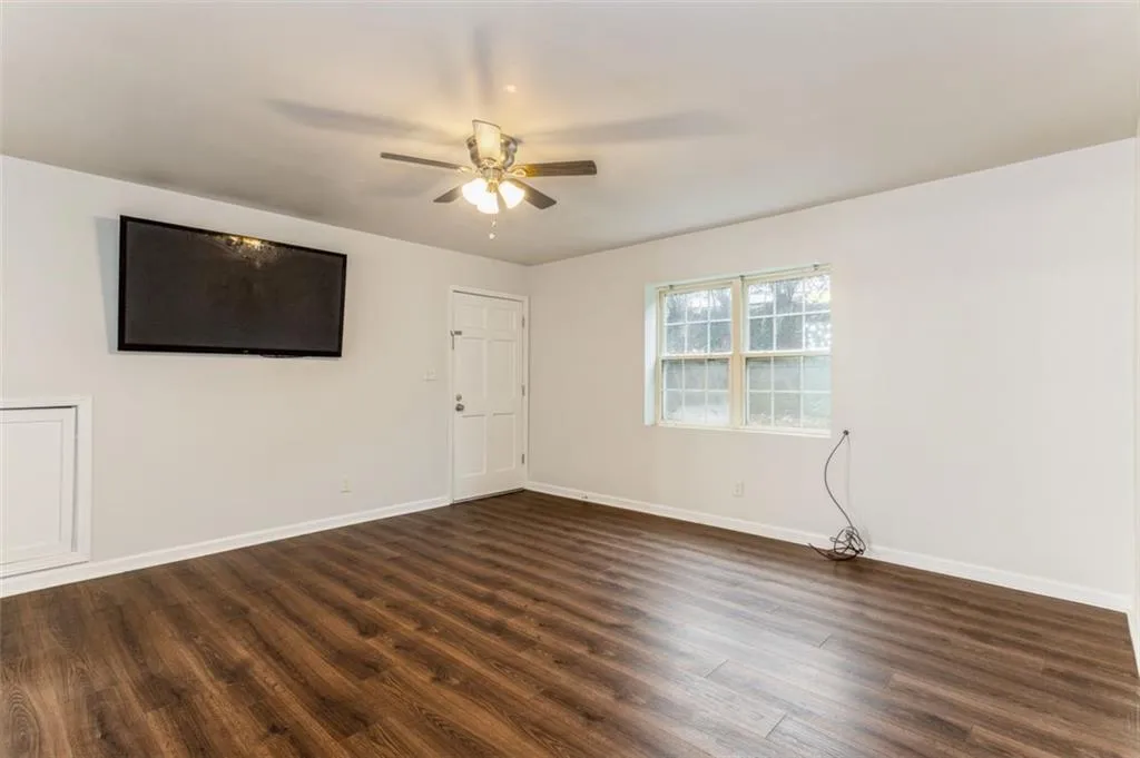 315 Winding River Drive Unit E, Sandy Springs, Georgia 30350, 3 Bedrooms Bedrooms, ,2 BathroomsBathrooms,Residential,Sold,315 Winding River Drive Unit E,7162444