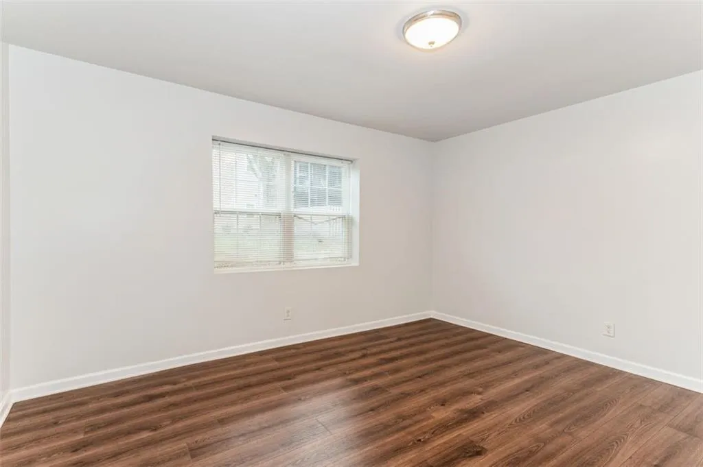 315 Winding River Drive Unit E, Sandy Springs, Georgia 30350, 3 Bedrooms Bedrooms, ,2 BathroomsBathrooms,Residential,Sold,315 Winding River Drive Unit E,7162444