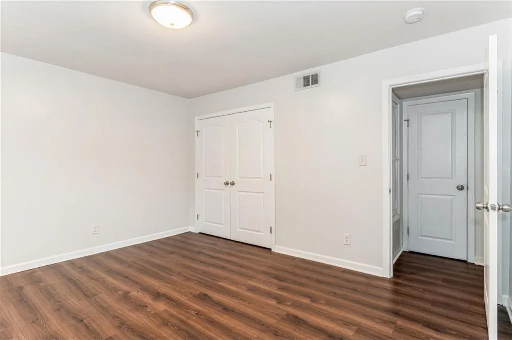 315 Winding River Drive Unit E, Sandy Springs, Georgia 30350, 3 Bedrooms Bedrooms, ,2 BathroomsBathrooms,Residential,Sold,315 Winding River Drive Unit E,7162444