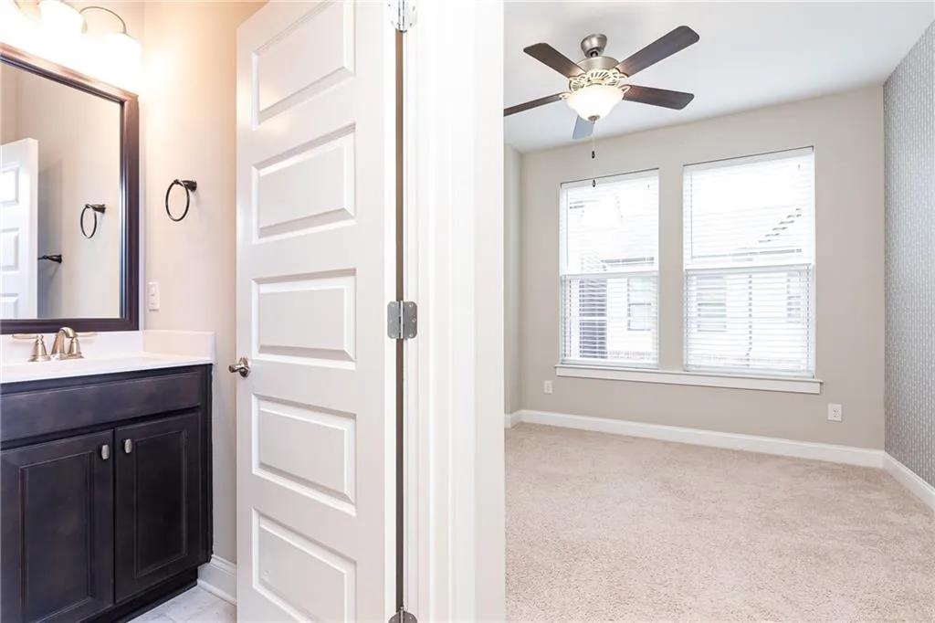 513 Broadview Lane, Atlanta, Georgia 30324, 4 Bedrooms Bedrooms, ,4 BathroomsBathrooms,Residential,For Sale,513 Broadview Lane,7629378