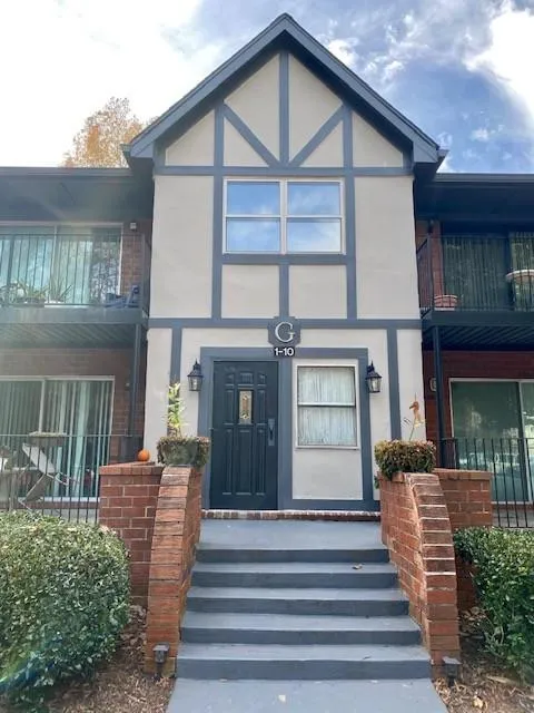 6851 Roswell Road Unit G3, Sandy Springs, Georgia 30328, 1 Bedroom Bedrooms, ,1 BathroomBathrooms,Residential,Sold,6851 Roswell Road Unit G3,6812127