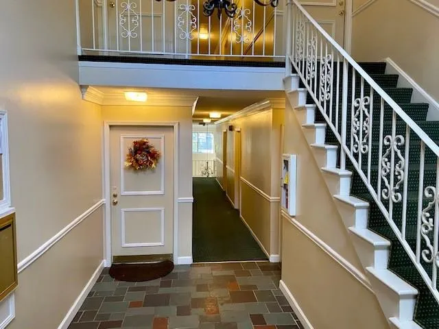 6851 Roswell Road Unit G3, Sandy Springs, Georgia 30328, 1 Bedroom Bedrooms, ,1 BathroomBathrooms,Residential,Sold,6851 Roswell Road Unit G3,6812127