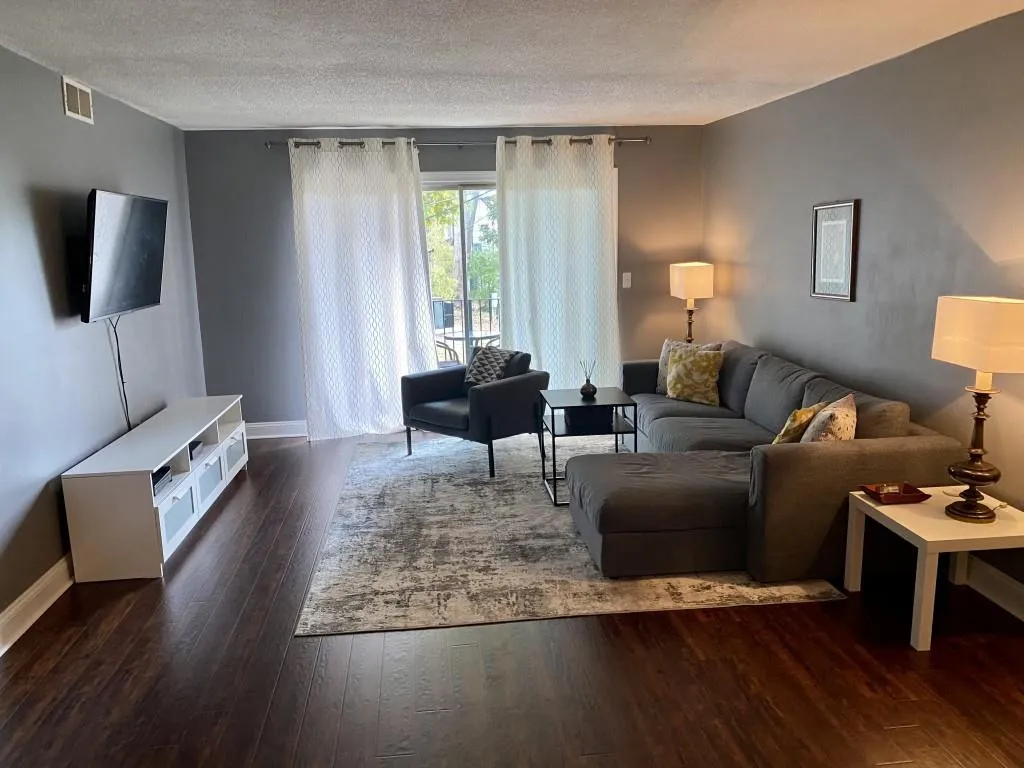 6851 Roswell Road Unit G3, Sandy Springs, Georgia 30328, 1 Bedroom Bedrooms, ,1 BathroomBathrooms,Residential,Sold,6851 Roswell Road Unit G3,6812127