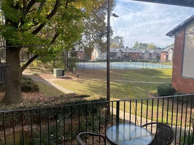 6851 Roswell Road Unit G3, Sandy Springs, Georgia 30328, 1 Bedroom Bedrooms, ,1 BathroomBathrooms,Residential,Sold,6851 Roswell Road Unit G3,6812127