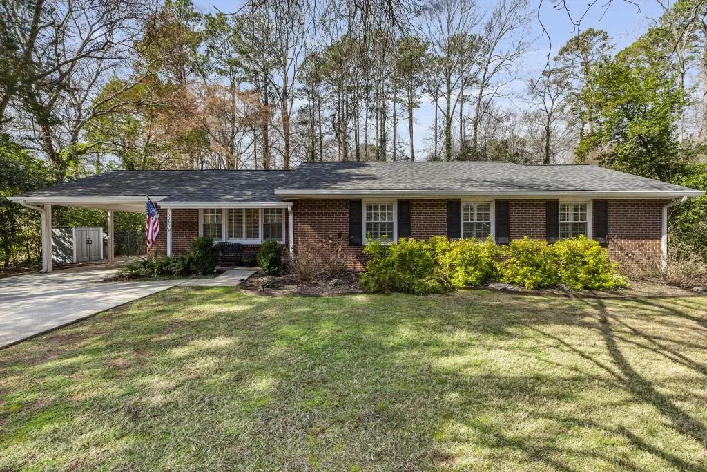 6830 Sunny Brook Lane, Atlanta, Georgia 30328, 4 Bedrooms Bedrooms, ,3 BathroomsBathrooms,Residential,Sold,6830 Sunny Brook Lane,7531660