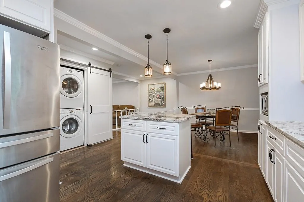 725 Dalrymple Road Unit 6a, Atlanta, Georgia 30328, 3 Bedrooms Bedrooms, ,3 BathroomsBathrooms,Residential,Sold,725 Dalrymple Road Unit 6a,6740658 725 Dalrymple Road Unit 6a, Atlanta, Georgia 30328, 3 Bedrooms Bedrooms, ,3 BathroomsBathrooms,Residential,Sold,725 Dalrymple Road Unit 6a,6740658