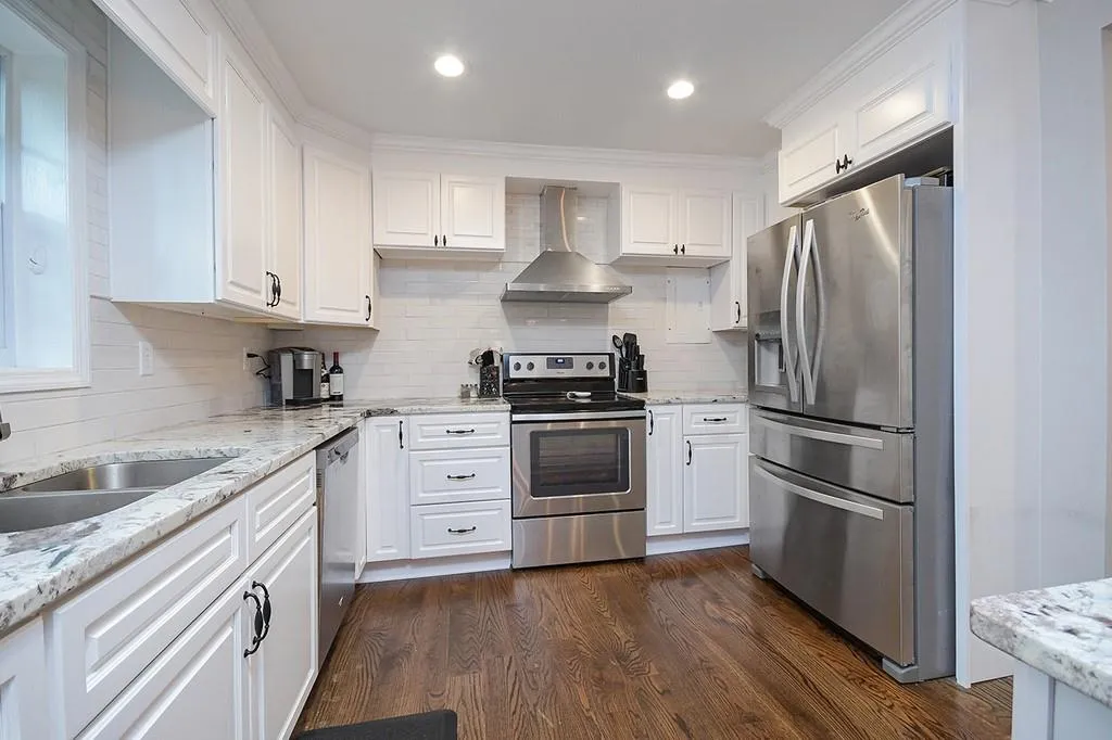 725 Dalrymple Road Unit 6a, Atlanta, Georgia 30328, 3 Bedrooms Bedrooms, ,3 BathroomsBathrooms,Residential,Sold,725 Dalrymple Road Unit 6a,6740658 725 Dalrymple Road Unit 6a, Atlanta, Georgia 30328, 3 Bedrooms Bedrooms, ,3 BathroomsBathrooms,Residential,Sold,725 Dalrymple Road Unit 6a,6740658