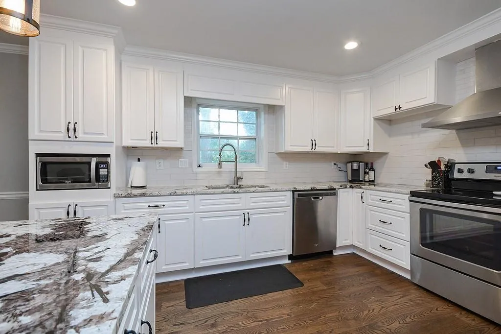 725 Dalrymple Road Unit 6a, Atlanta, Georgia 30328, 3 Bedrooms Bedrooms, ,3 BathroomsBathrooms,Residential,Sold,725 Dalrymple Road Unit 6a,6740658 725 Dalrymple Road Unit 6a, Atlanta, Georgia 30328, 3 Bedrooms Bedrooms, ,3 BathroomsBathrooms,Residential,Sold,725 Dalrymple Road Unit 6a,6740658