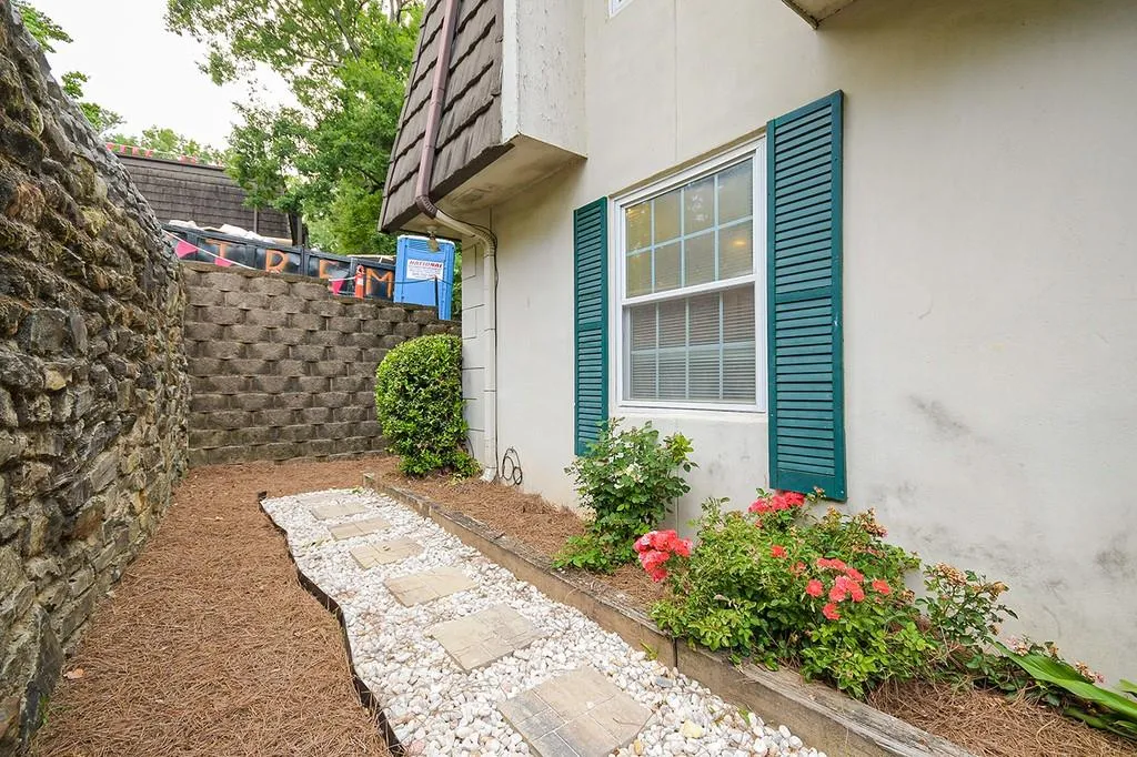 725 Dalrymple Road Unit 6a, Atlanta, Georgia 30328, 3 Bedrooms Bedrooms, ,3 BathroomsBathrooms,Residential,Sold,725 Dalrymple Road Unit 6a,6740658 725 Dalrymple Road Unit 6a, Atlanta, Georgia 30328, 3 Bedrooms Bedrooms, ,3 BathroomsBathrooms,Residential,Sold,725 Dalrymple Road Unit 6a,6740658