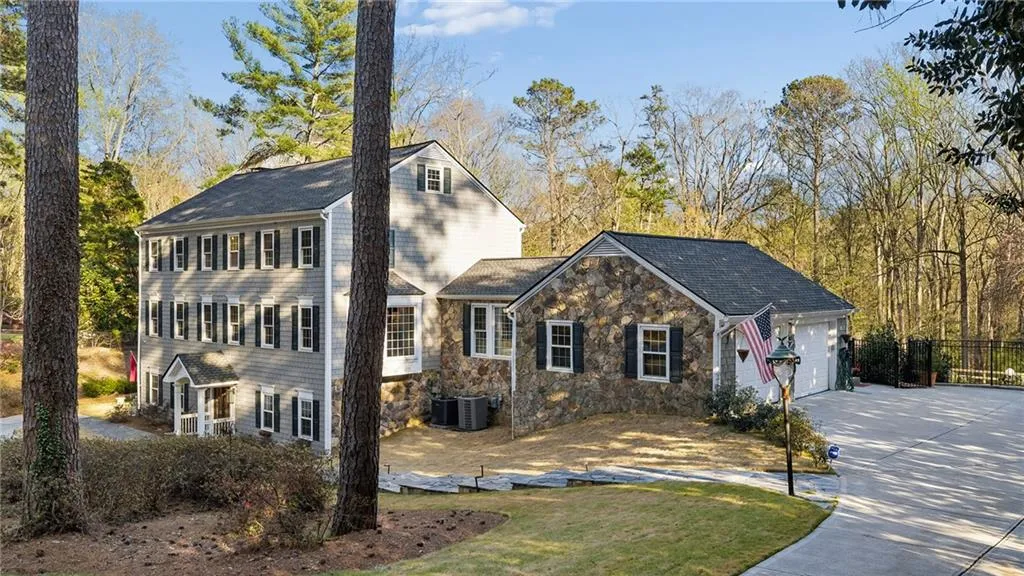 555 Valley Hall Drive, Sandy Springs, Georgia 30350, 6 Bedrooms Bedrooms, ,3 BathroomsBathrooms,Residential,For Sale,555 Valley Hall Drive,7740137