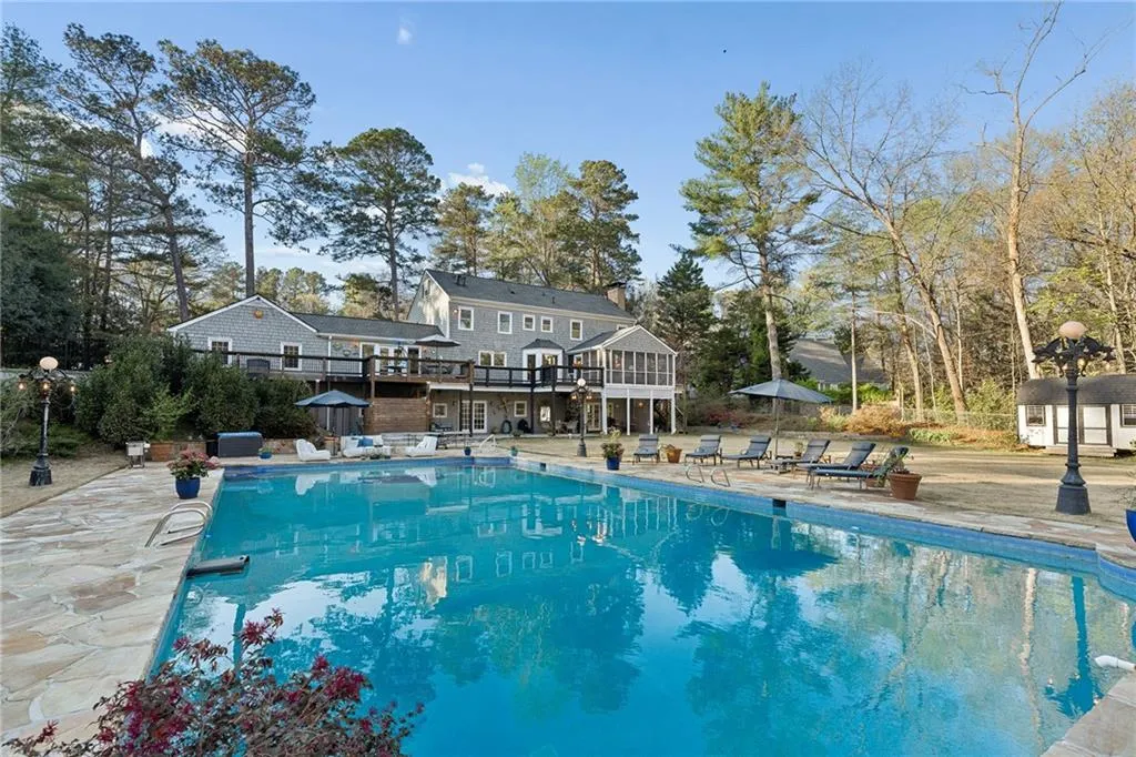 555 Valley Hall Drive, Sandy Springs, Georgia 30350, 6 Bedrooms Bedrooms, ,3 BathroomsBathrooms,Residential,For Sale,555 Valley Hall Drive,7740137