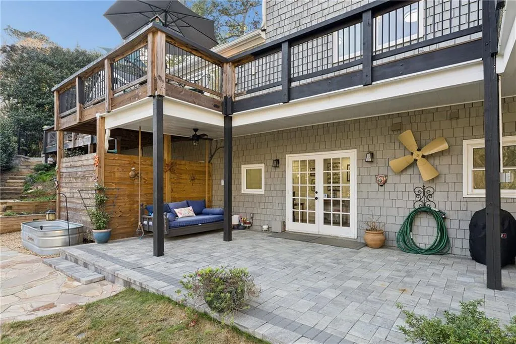 555 Valley Hall Drive, Sandy Springs, Georgia 30350, 6 Bedrooms Bedrooms, ,3 BathroomsBathrooms,Residential,For Sale,555 Valley Hall Drive,7740137