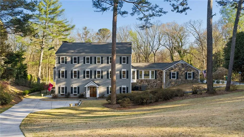 555 Valley Hall Drive, Sandy Springs, Georgia 30350, 6 Bedrooms Bedrooms, ,3 BathroomsBathrooms,Residential,For Sale,555 Valley Hall Drive,7740137