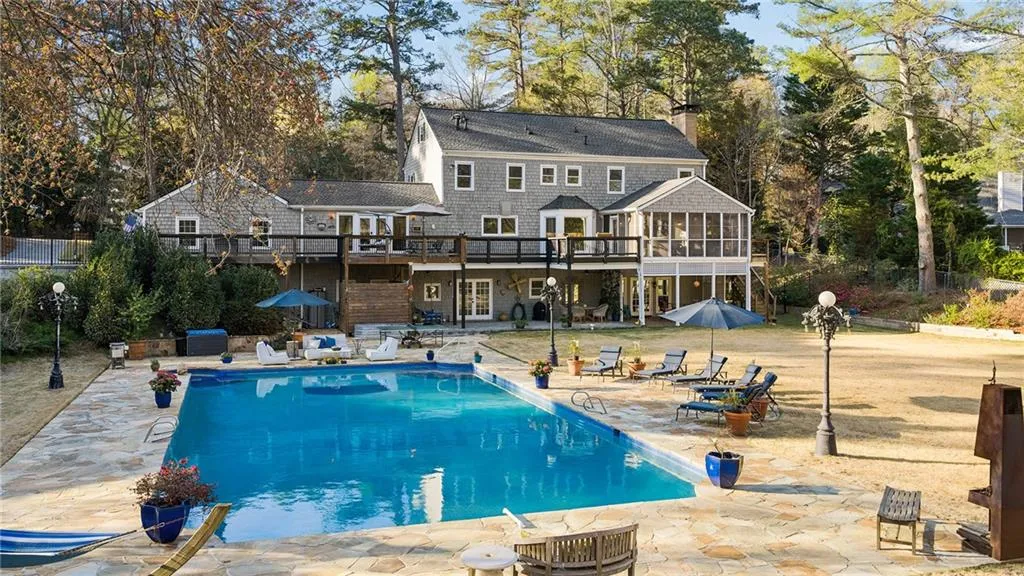 555 Valley Hall Drive, Sandy Springs, Georgia 30350, 6 Bedrooms Bedrooms, ,3 BathroomsBathrooms,Residential,For Sale,555 Valley Hall Drive,7740137