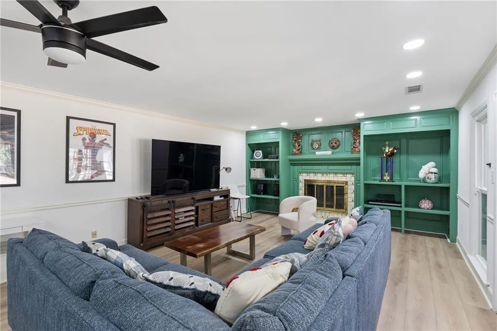 555 Valley Hall Drive, Sandy Springs, Georgia 30350, 6 Bedrooms Bedrooms, ,3 BathroomsBathrooms,Residential,For Sale,555 Valley Hall Drive,7740137