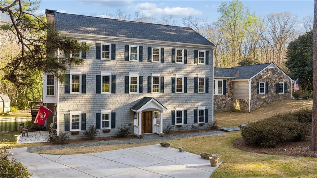 555 Valley Hall Drive, Sandy Springs, Georgia 30350, 6 Bedrooms Bedrooms, ,3 BathroomsBathrooms,Residential,For Sale,555 Valley Hall Drive,7740137