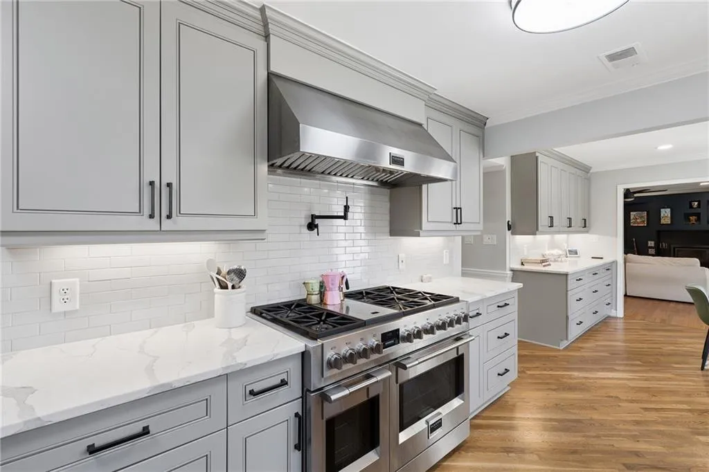 555 Valley Hall Drive, Sandy Springs, Georgia 30350, 6 Bedrooms Bedrooms, ,3 BathroomsBathrooms,Residential,For Sale,555 Valley Hall Drive,7740137