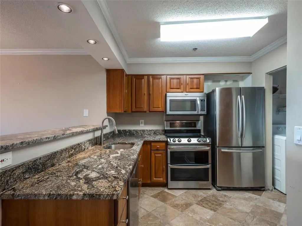 795 Hammond Drive Unit 2106, Atlanta, Georgia 30328, 2 Bedrooms Bedrooms, ,1 BathroomBathrooms,Residential,Sold,795 Hammond Drive Unit 2106,5912362