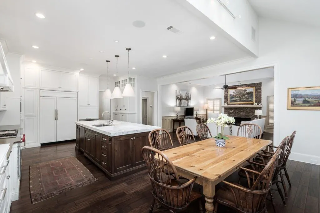 5300 Cross Roads Manor, Sandy Springs, Georgia 30327, 7 Bedrooms Bedrooms, ,5 BathroomsBathrooms,Residential,Sold,5300 Cross Roads Manor,6854791
