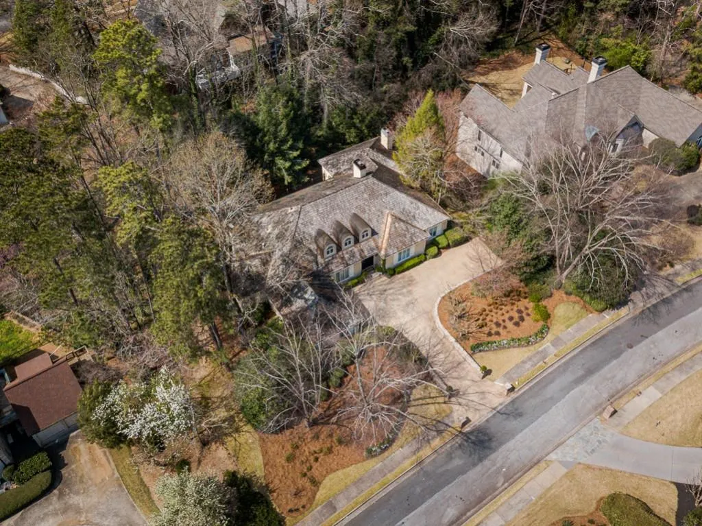 5300 Cross Roads Manor, Sandy Springs, Georgia 30327, 7 Bedrooms Bedrooms, ,5 BathroomsBathrooms,Residential,Sold,5300 Cross Roads Manor,6854791