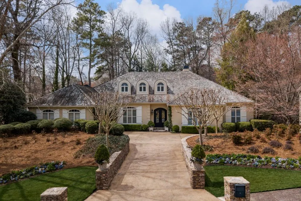 5300 Cross Roads Manor, Sandy Springs, Georgia 30327, 7 Bedrooms Bedrooms, ,5 BathroomsBathrooms,Residential,Sold,5300 Cross Roads Manor,6854791