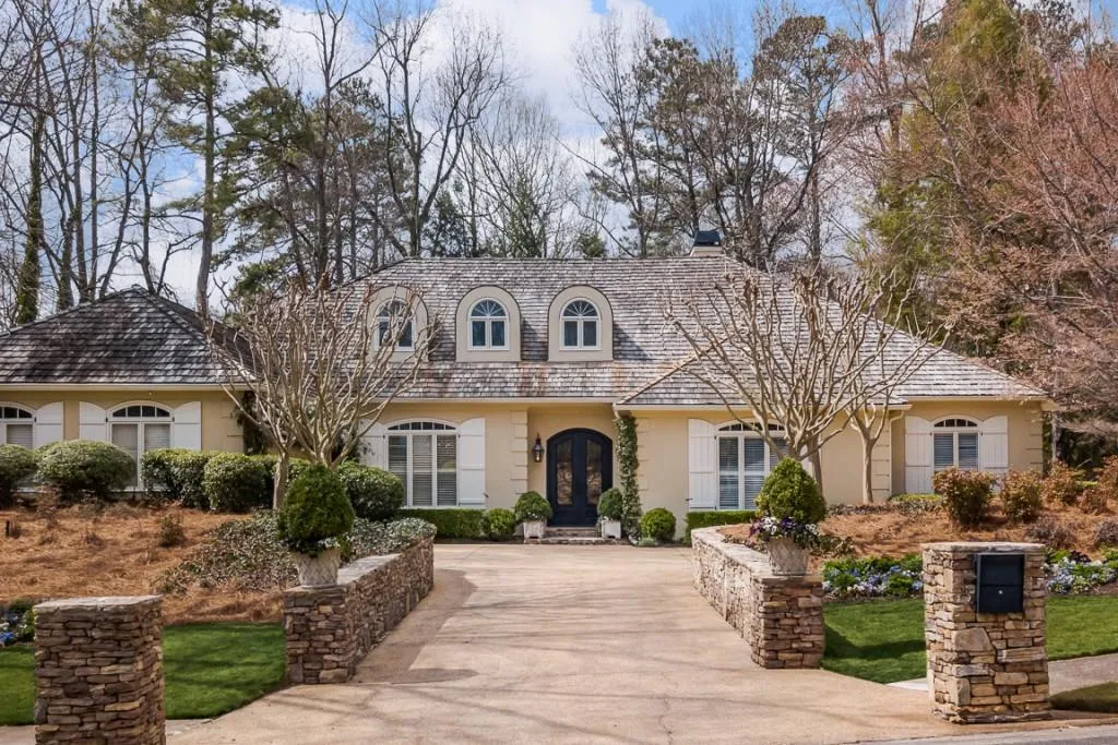 5300 Cross Roads Manor, Sandy Springs, Georgia 30327, 7 Bedrooms Bedrooms, ,5 BathroomsBathrooms,Residential,Sold,5300 Cross Roads Manor,6854791