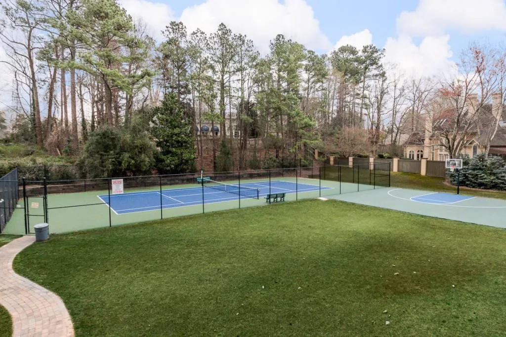 5300 Cross Roads Manor, Sandy Springs, Georgia 30327, 7 Bedrooms Bedrooms, ,5 BathroomsBathrooms,Residential,Sold,5300 Cross Roads Manor,6854791