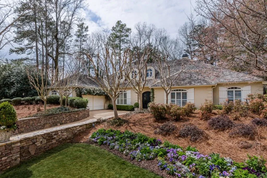 5300 Cross Roads Manor, Sandy Springs, Georgia 30327, 7 Bedrooms Bedrooms, ,5 BathroomsBathrooms,Residential,Sold,5300 Cross Roads Manor,6854791