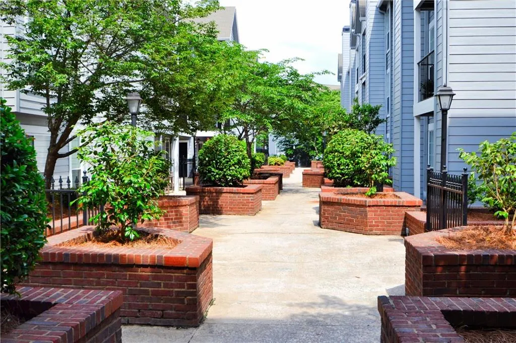 426 Granville Court, Atlanta, Georgia 30328, 2 Bedrooms Bedrooms, ,2 BathroomsBathrooms,Residential,Sold,426 Granville Court,6016807