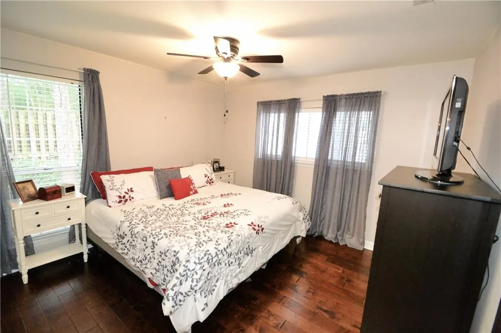 426 Granville Court, Atlanta, Georgia 30328, 2 Bedrooms Bedrooms, ,2 BathroomsBathrooms,Residential,Sold,426 Granville Court,6016807