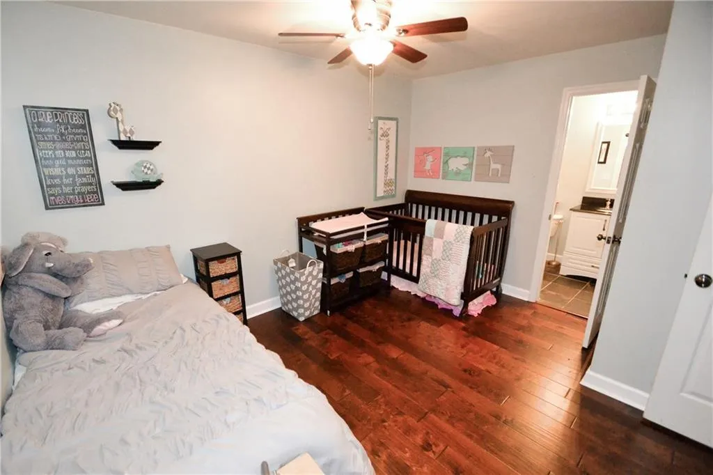 426 Granville Court, Atlanta, Georgia 30328, 2 Bedrooms Bedrooms, ,2 BathroomsBathrooms,Residential,Sold,426 Granville Court,6016807