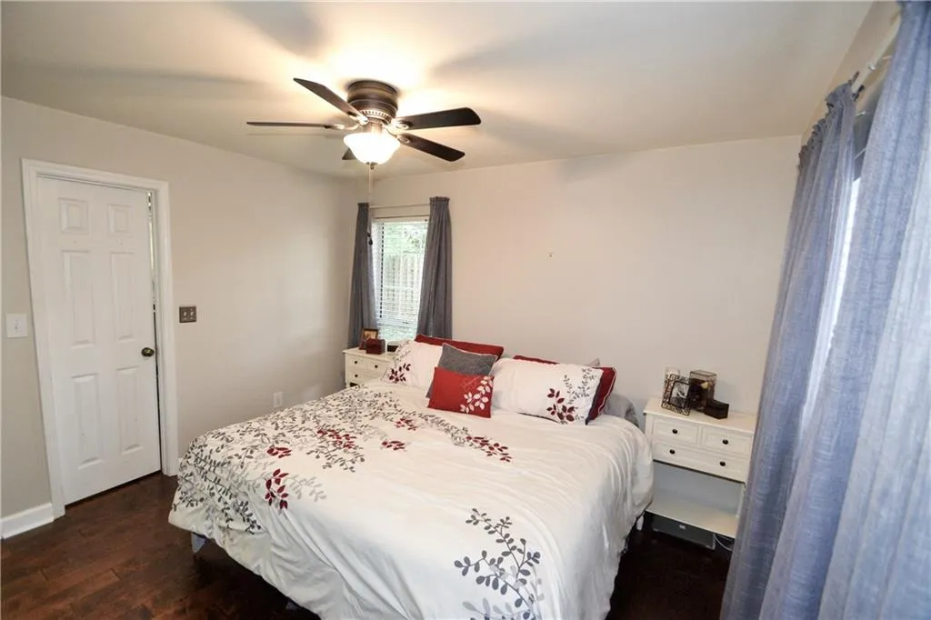 426 Granville Court, Atlanta, Georgia 30328, 2 Bedrooms Bedrooms, ,2 BathroomsBathrooms,Residential,Sold,426 Granville Court,6016807